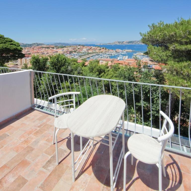 Grand Hotel Palau - Camera Familiare con Vista Mare - 6