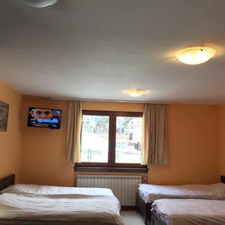 Apartman Vila Natasa - Deluxe Quadruple Room - 6