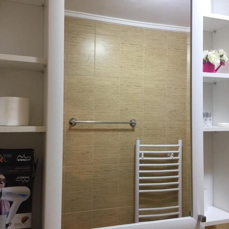 Apartman Vila Natasa - Deluxe Triple Room - 2