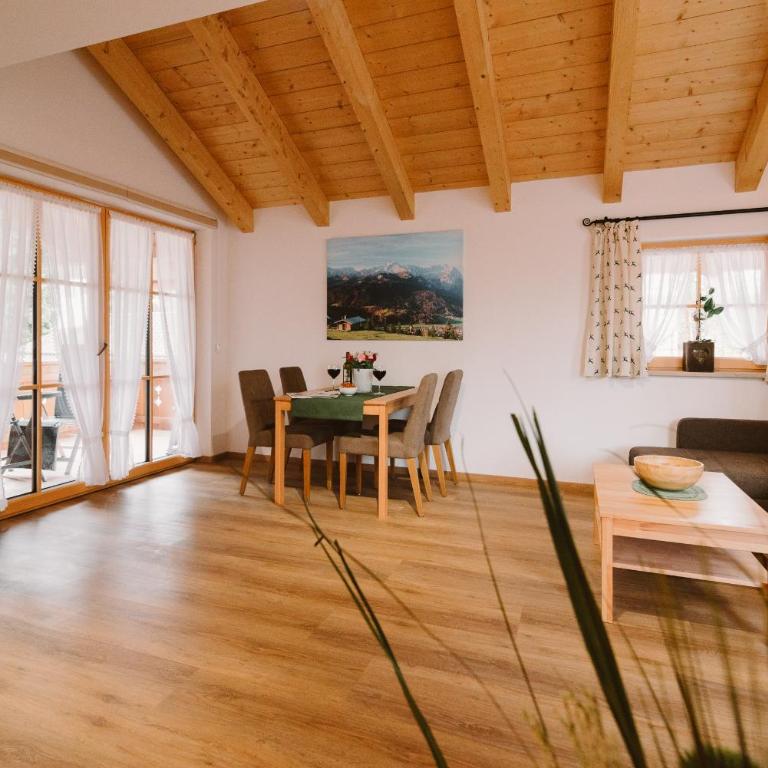 Haus am Kramer - Apartment with Balcony - 6