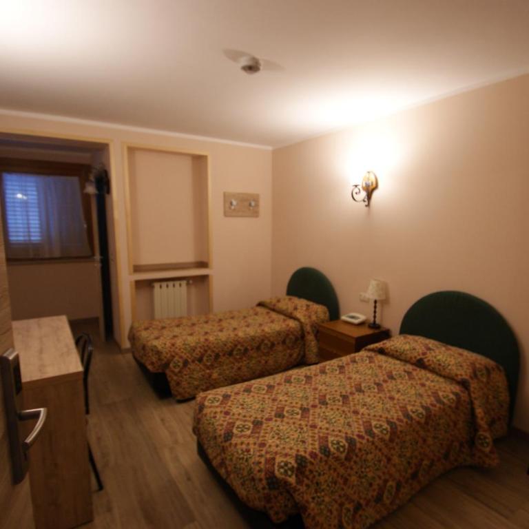Hotel Europa - Camera Quadrupla Superior - 6