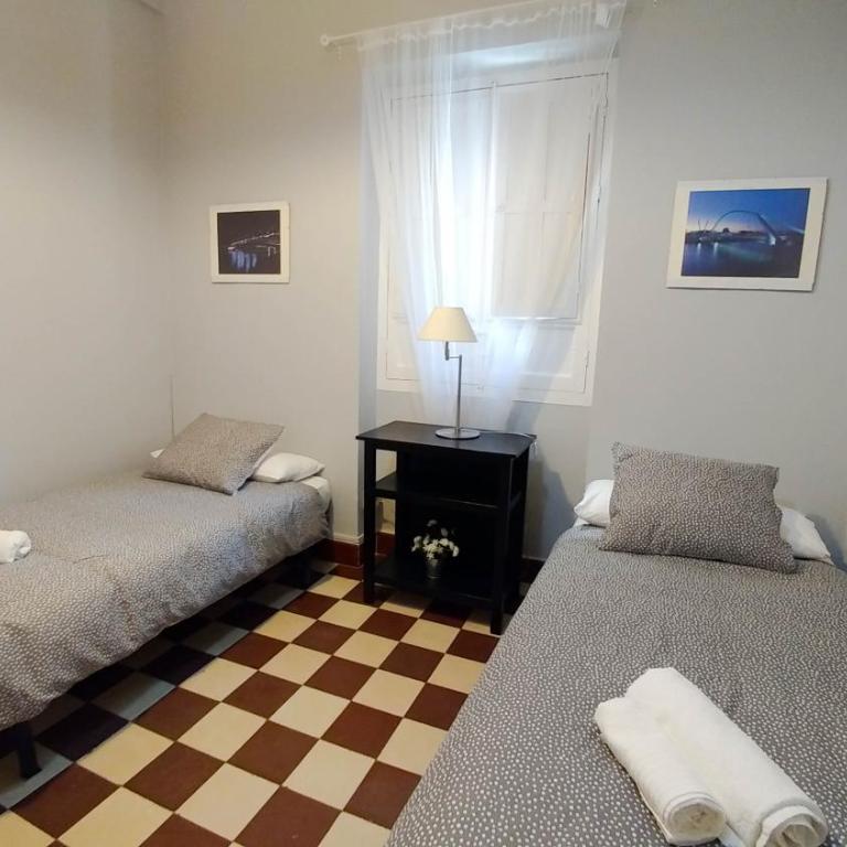 Apartamento Plaza de Doña Elvira 8 - Apartamento de 3 dormitorios - 13