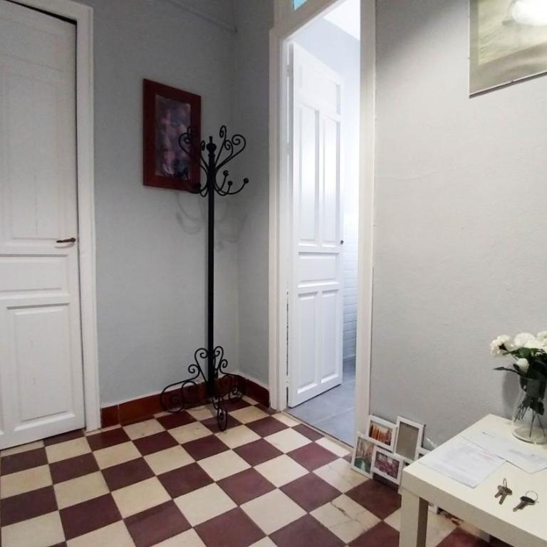 Apartamento Plaza de Doña Elvira 8 - Apartamento de 3 dormitorios - 21