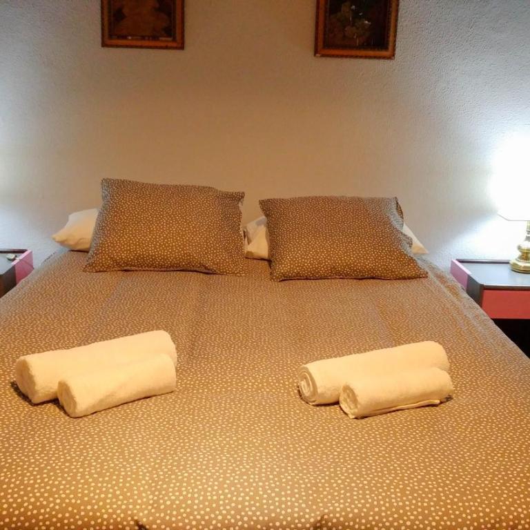 Apartamento Plaza de Doña Elvira 8 - Apartamento de 3 dormitorios - 12