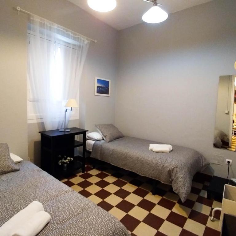 Apartamento Plaza de Doña Elvira 8 - Apartamento de 3 dormitorios - 14