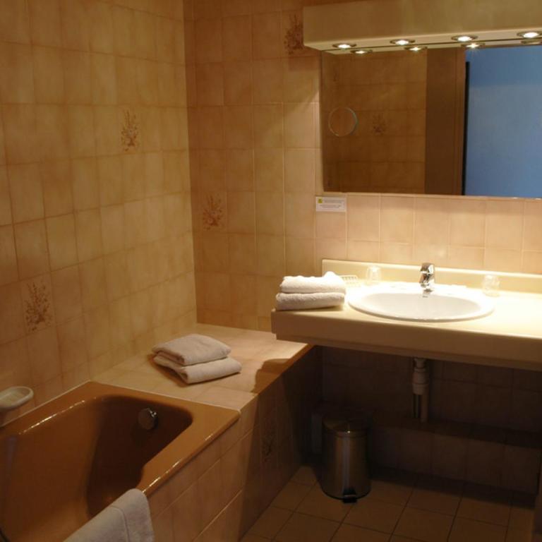 Le Relais de la Forge - Chambre Double Deluxe avec Baignoire - 4