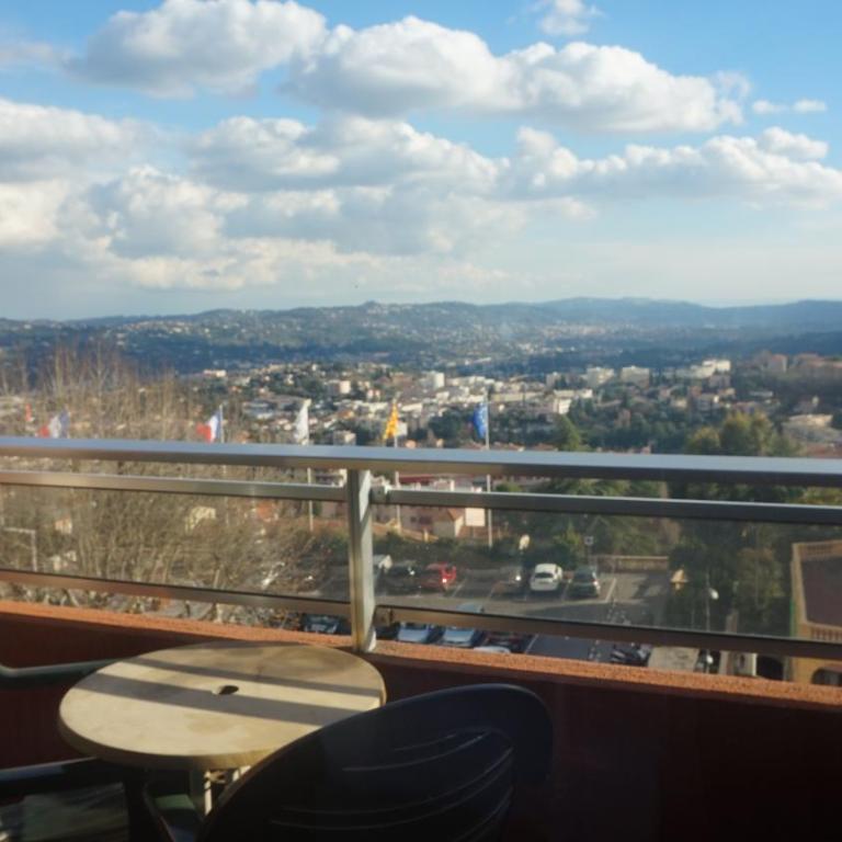 Hotel Panorama - Chambre Double ou Lits Jumeaux avec Balcon - 11