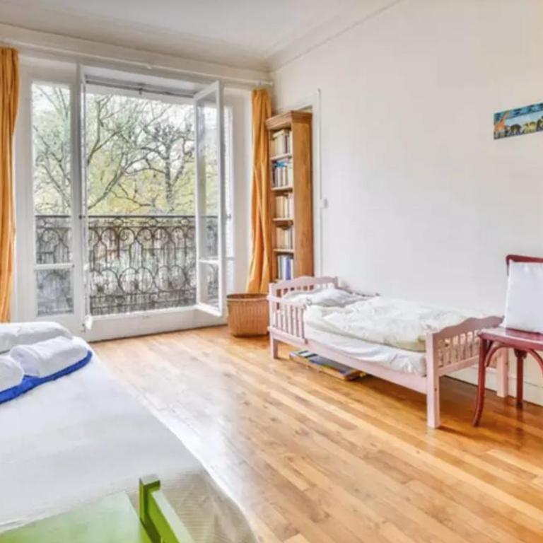 Appartement de charme de 60 m2 entre Montmartre et Batignolles - Appartement 3 Chambres - 35