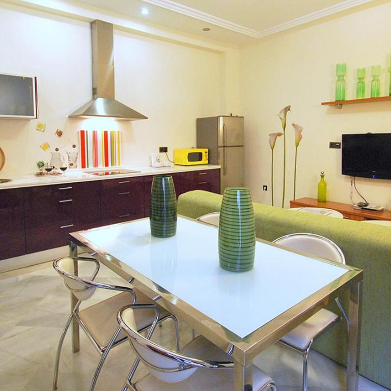 Living-Sevilla Apartments San Lorenzo - Apartamento de 1 dormitorio (2 adultos) - 1