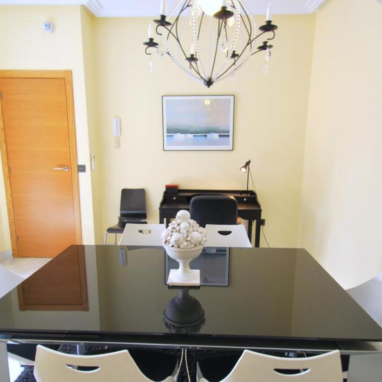 Living-Sevilla Apartments San Lorenzo - Apartamento de 3 dormitorios (6 adultos) - 12