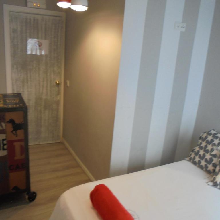 TAK Boutique Old Town Marbella - Habitación Doble con baño privado externo - 3