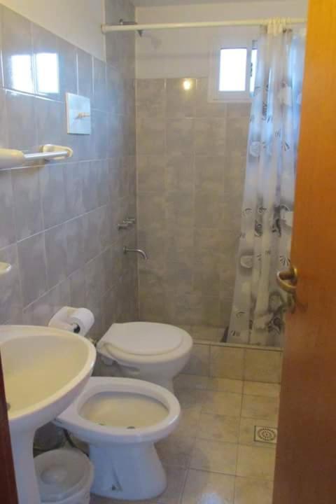 Hospedaje Toscana - Quadruple Room with Private Bathroom - 3