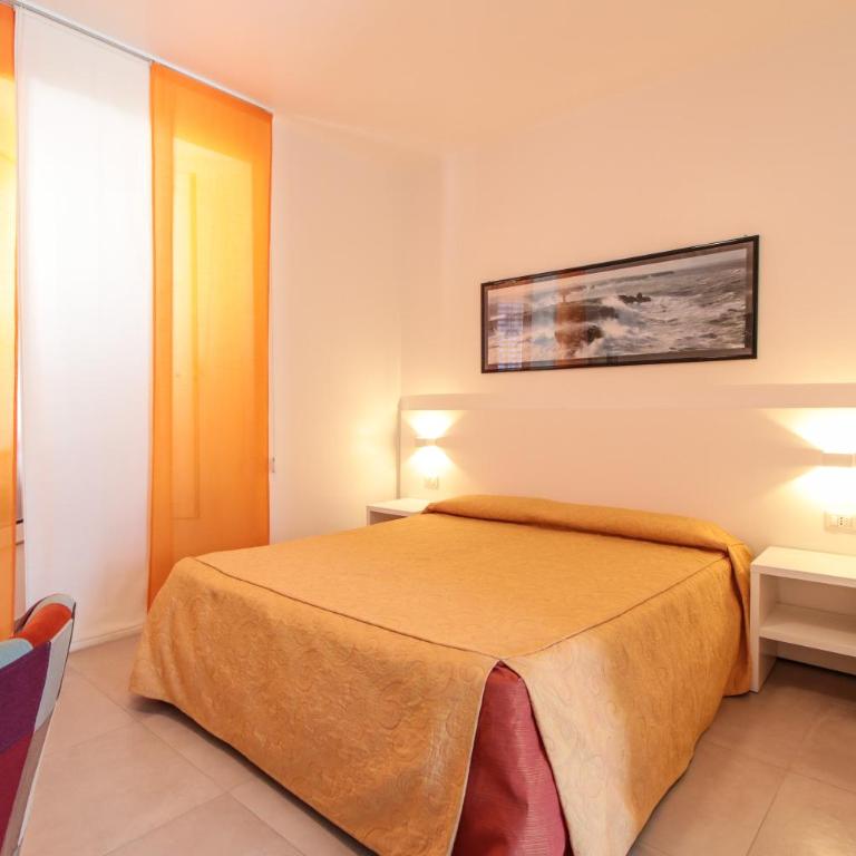 Hotel Il Faro Della Guitgia Tommasino - Camera Deluxe - 4