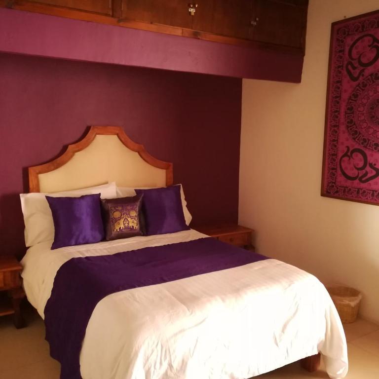 Ganesha Hotel - Double Room with Private Bathroom - 1
