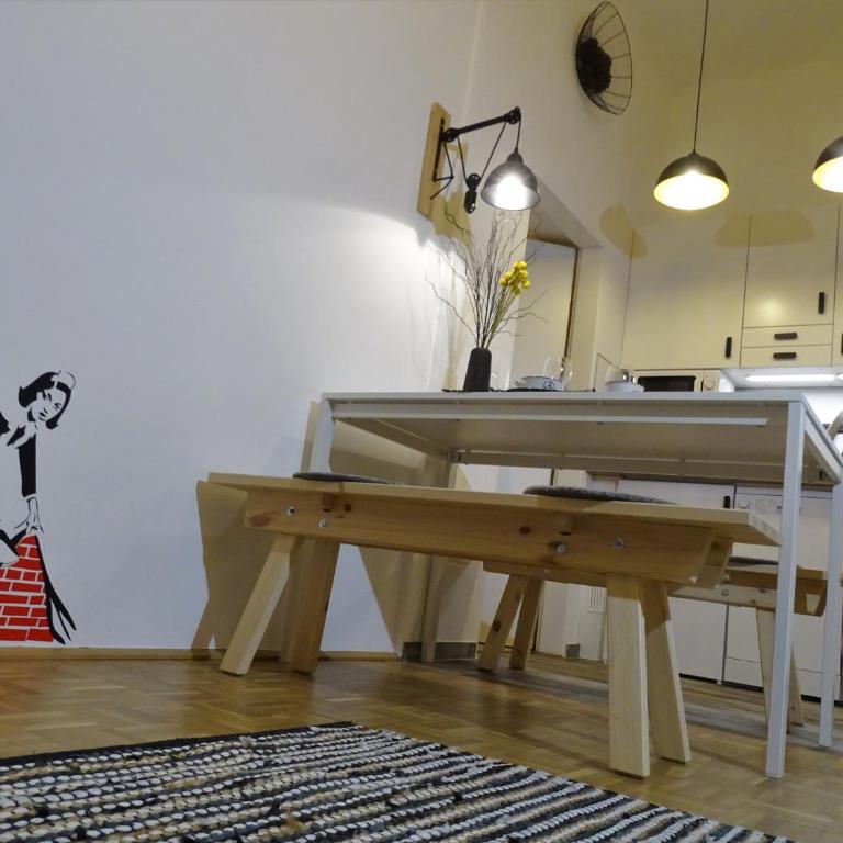 Urban by BestChoice - FREE Parking - Self Check-in - Apartment mit 1 Schlafzimmer - 4