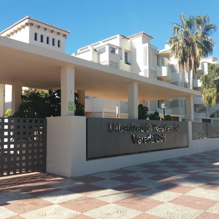 Vacaciones en el Mar y junto al Golf - Two-Bedroom Apartment - 2