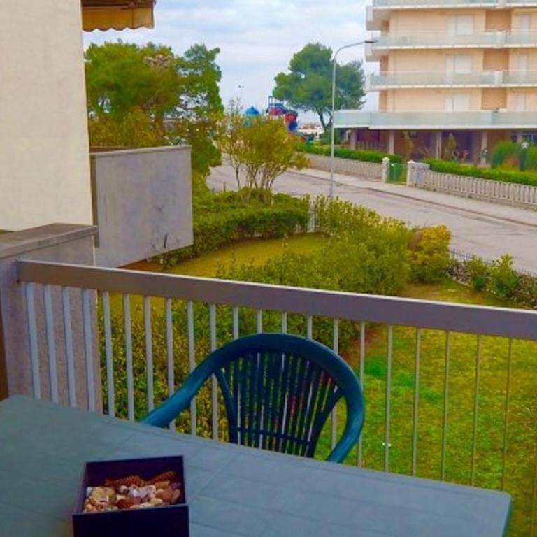 M089 - Marcelli, trilocale con terrazzo a 30mt dal mare - Appartamento con 2 Camere da Letto - 12