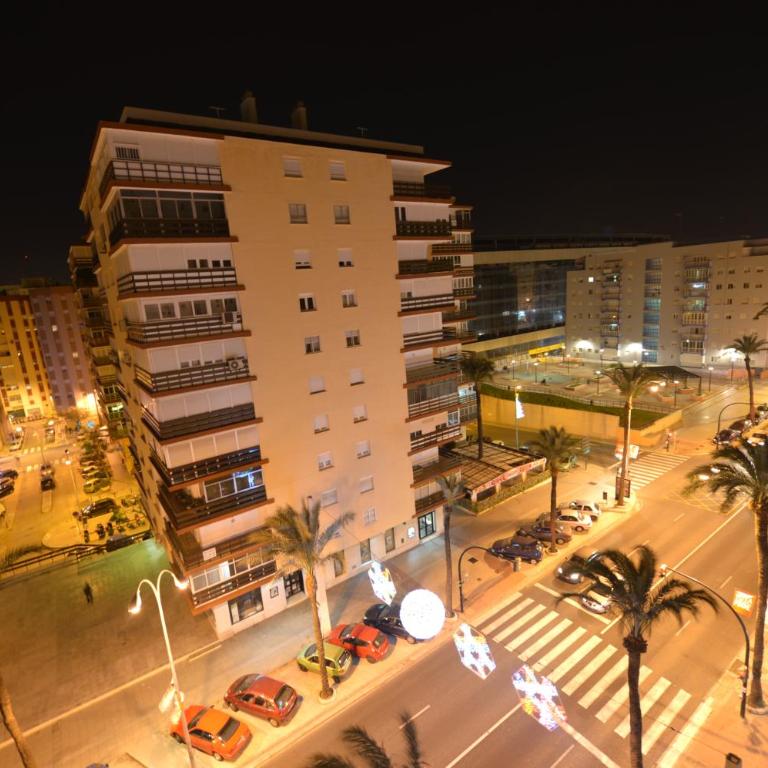 GUESTING VELAZQUEZ - Apartamento de 3 dormitorios - 10