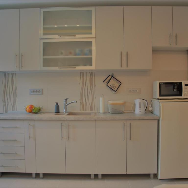 Spacious 2-bedroom apartment with luxury feel - Apartman sa 2 Spavaće Sobe - 15