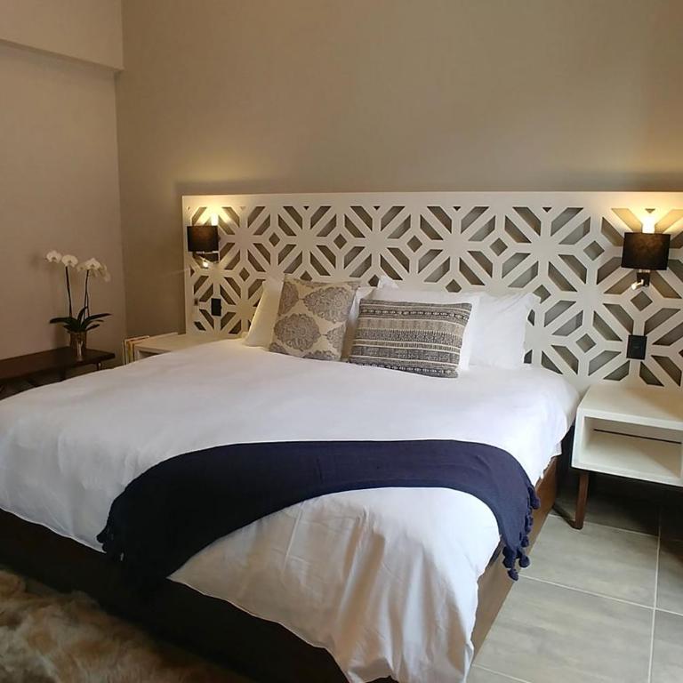 Hotel Casa Once - Deluxe King Suite - 1