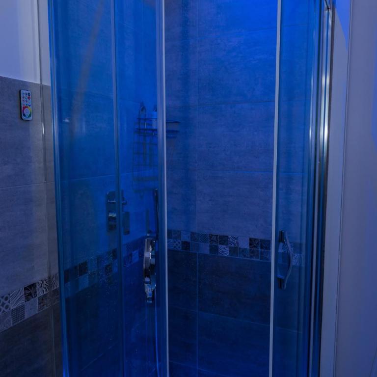 B&B Elegance - Double or Twin Room with Balcony - 19