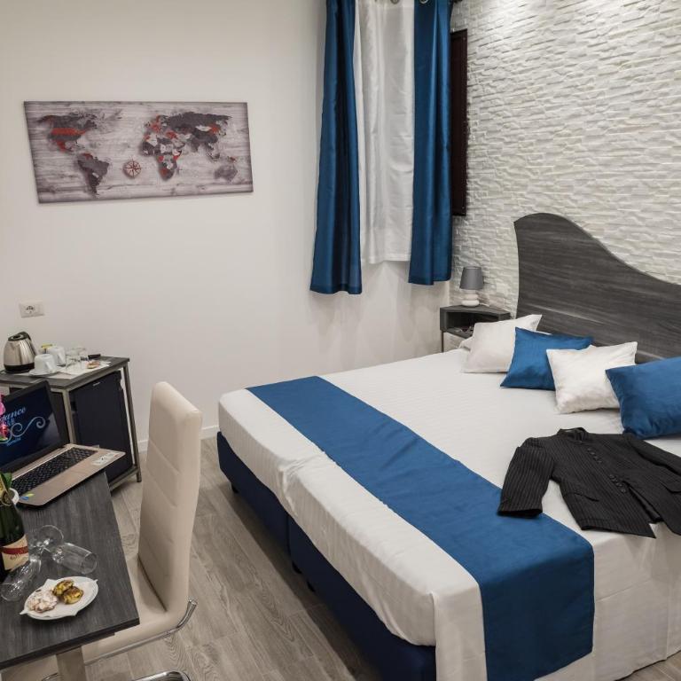 B&B Elegance - Double or Twin Room with Bathroom - 14