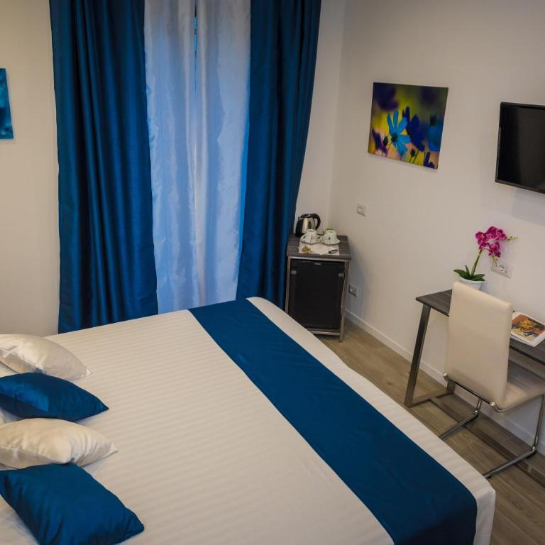 B&B Elegance - Double or Twin Room with Balcony - 24