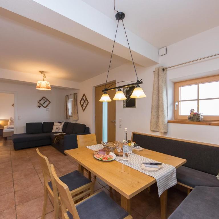 Bio-Bergbauernhof Hubgut - Apartment mit 2 Schlafzimmern und Terrasse - 10