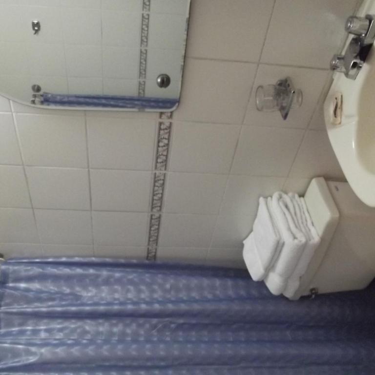 Hostal Gemina - Standard Triple Room - 5