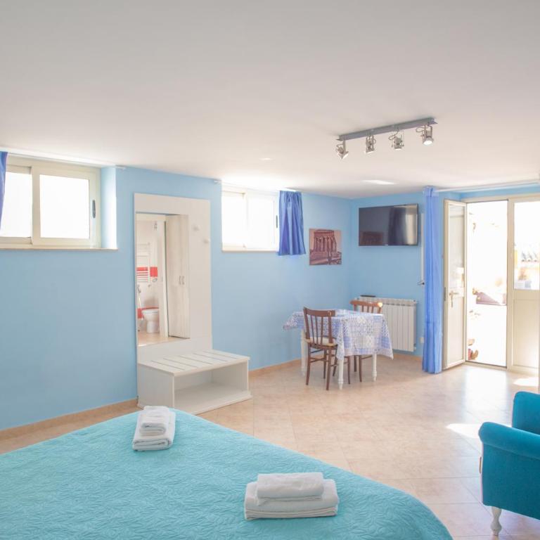 Le Terrazze di Pirandello - Suite with Terrace and Private Bathroom - 3