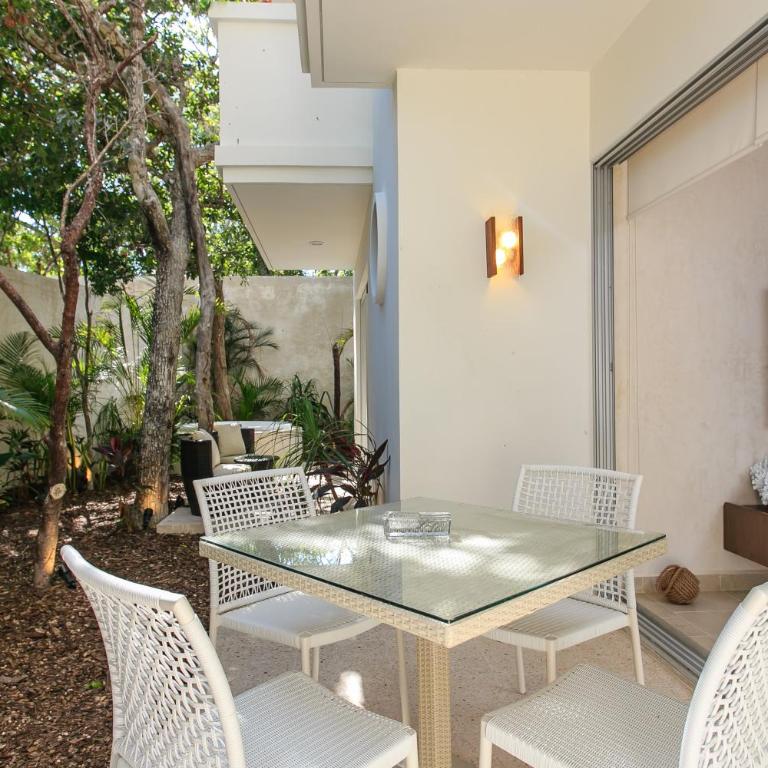 Charming Nature-Inspired Condos with Sultry Surroundings by Stella Rentals - 2BR Terrace & Pool - 5