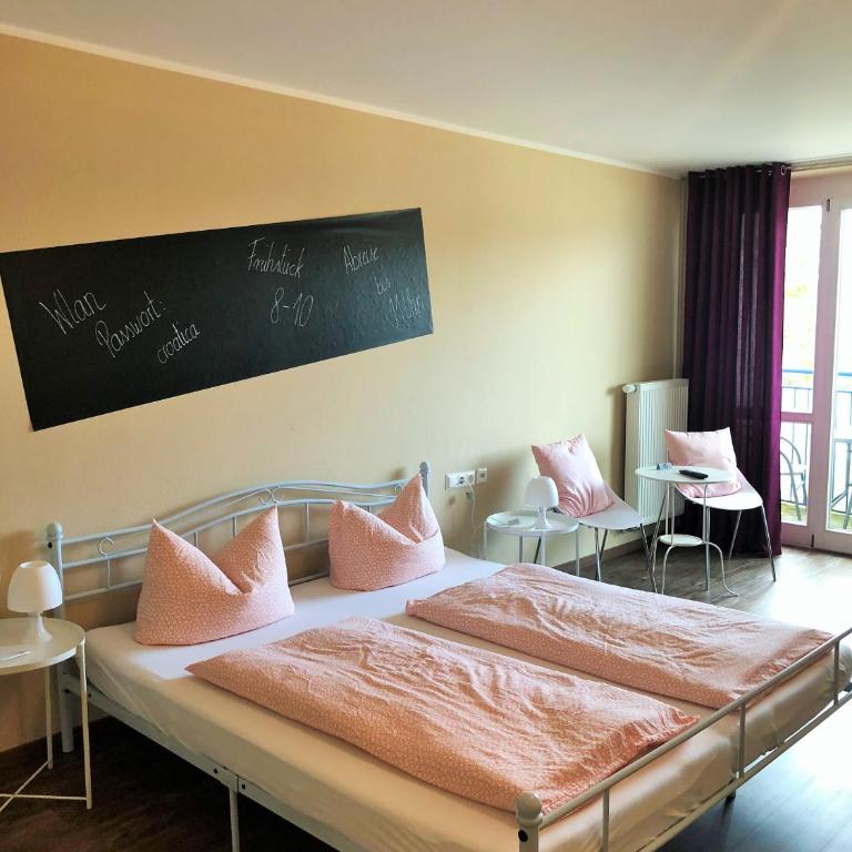 Motel Füssen im Allgäu - Doppelzimmer mit Balkon - 3