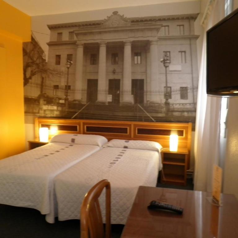 Hotel Photo Zabalburu - Twin Room - 5