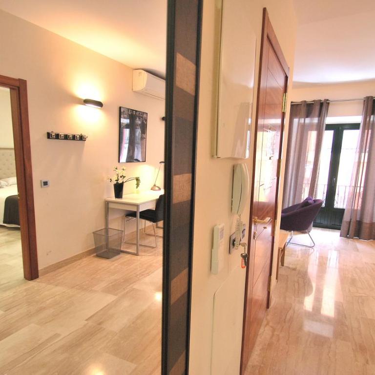 Apartamentos Living Sevilla Centro Maestranza - Apartamento Deluxe de 2 dormitorios - 16
