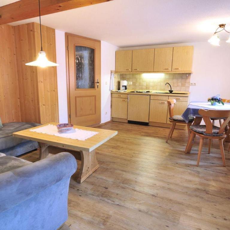 Ferienwohnung Kaufmann Michael - Apartment mit 2 Schlafzimmern - 2