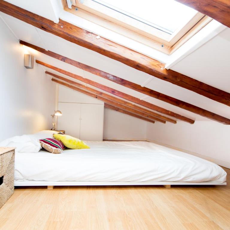 CHUECA Apartamentos Noxi - Dúplex para 3 - 1