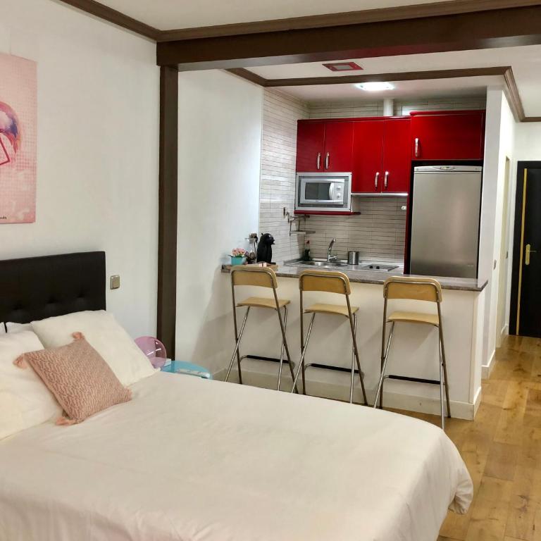 CHUECA Apartamentos Noxi - Estudio con balcón para 3 - 2