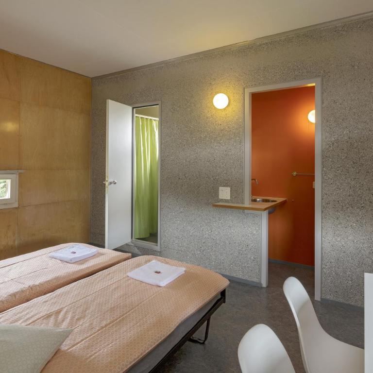 Lausanne Youth Hostel Jeunotel - Einzelzimmer mit Dusche - 4