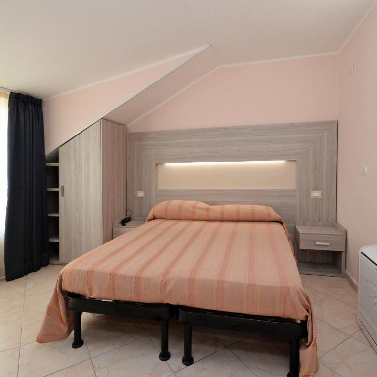 Hotel Concorde - Camera Matrimoniale - 2