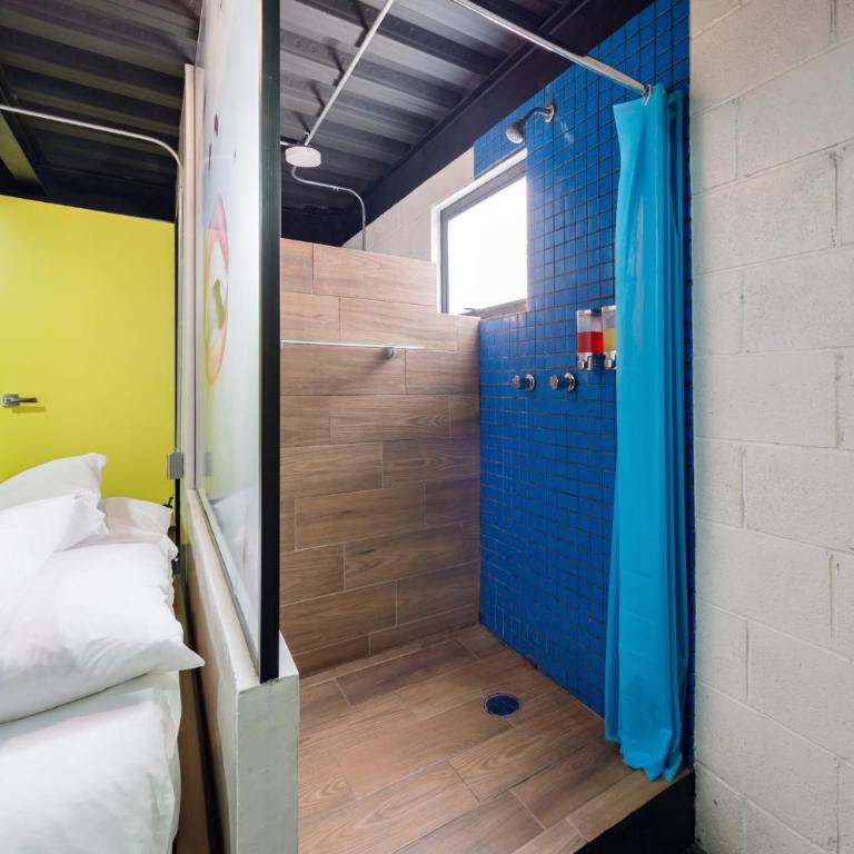 Cozy Loft with Balcony - Apartamento - 2 niveles - 12