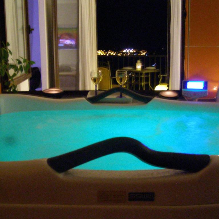 Vistas de Ronda - Suite con bañera de hidromasaje y cama grande - 8