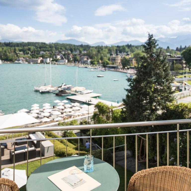 Seehotel Hubertushof - Doppelzimmer mit Seeblick - 11