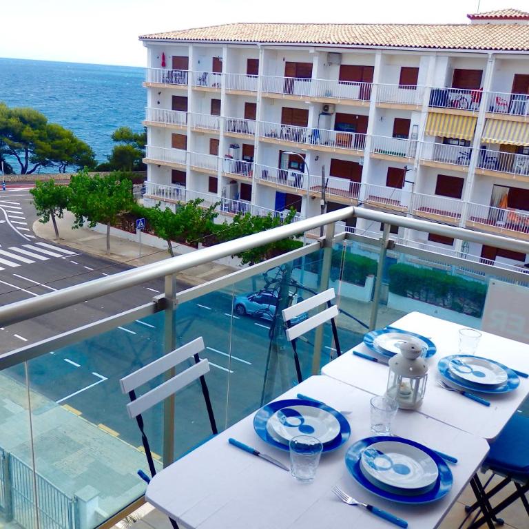 Meddays Apartamento la Caleta Ático - Apartamento de 2 dormitorios - 4