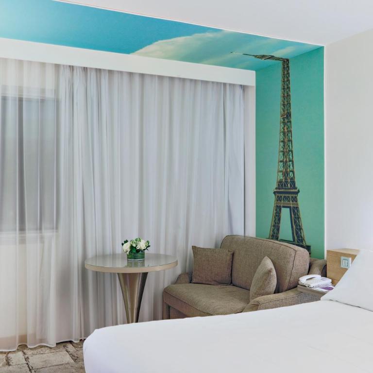 Mercure Paris Vaugirard Porte De Versailles - Chambre Double Standard avec Canapé-Lit - 7