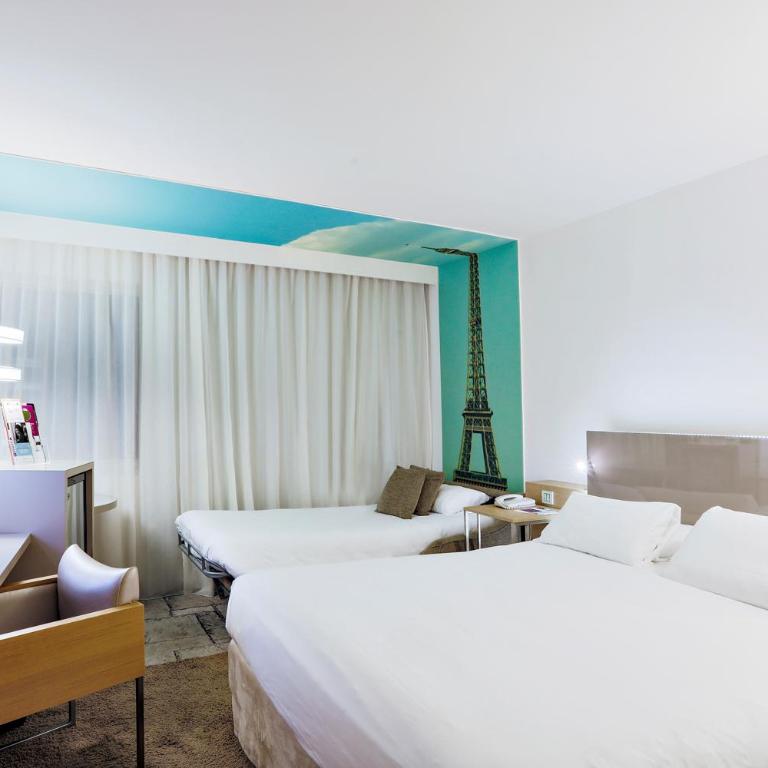 Mercure Paris Vaugirard Porte De Versailles - Chambre Double Standard avec Canapé-Lit - 11