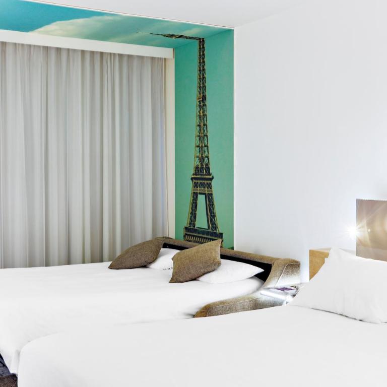 Mercure Paris Vaugirard Porte De Versailles - Chambre Supérieure avec 1 Lit Double et 1 Canapé-Lit Double - 8