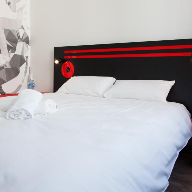 St Christopher's Paris - Gare du Nord - Chambre Double avec Salle de Bains Privative - 2
