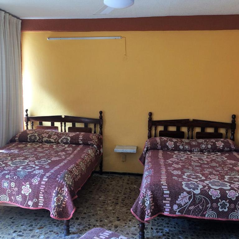Hotel Olimar - Habitación Doble Estándar con 2 camas dobles - 23