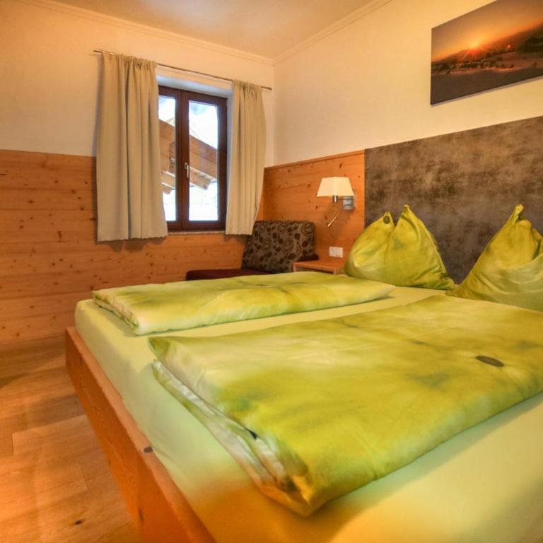 Haus Berge Appartements - Apartment mit 2 Schlafzimmern und Balkon - 17