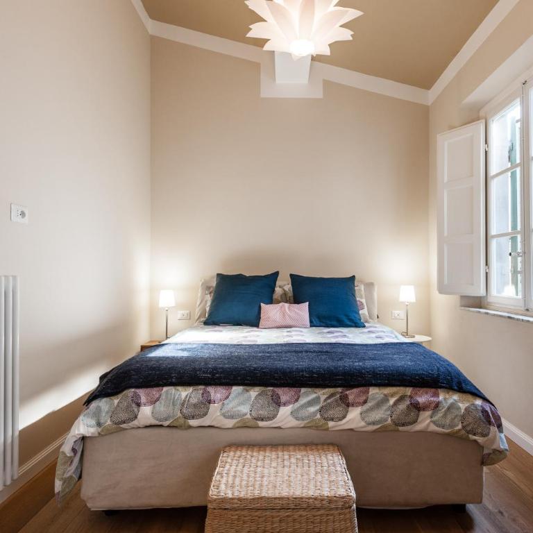 Affordable suite with a view - Heart of Lucca, 2 baths, 3 SmartTV - Appartamento con 2 Camere da Letto - 2